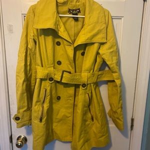 Yellow Trench 🧥
